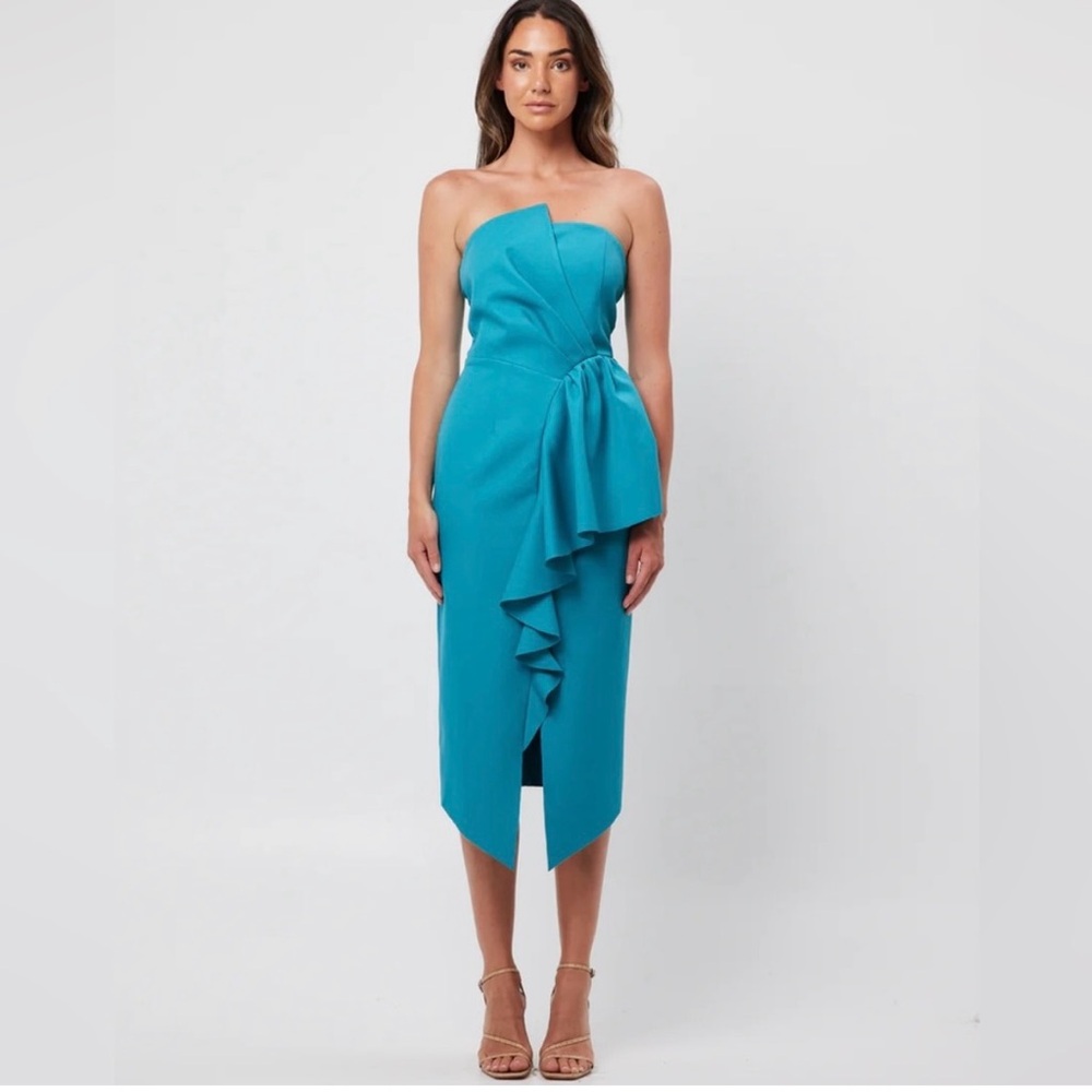 Elliatt Turquoise/Teal Strapless Midi Dress